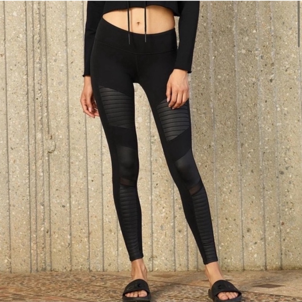 ALO Yoga Moto Black Leggings Mid Waisted Mesh Details Stretchy Size Small Women